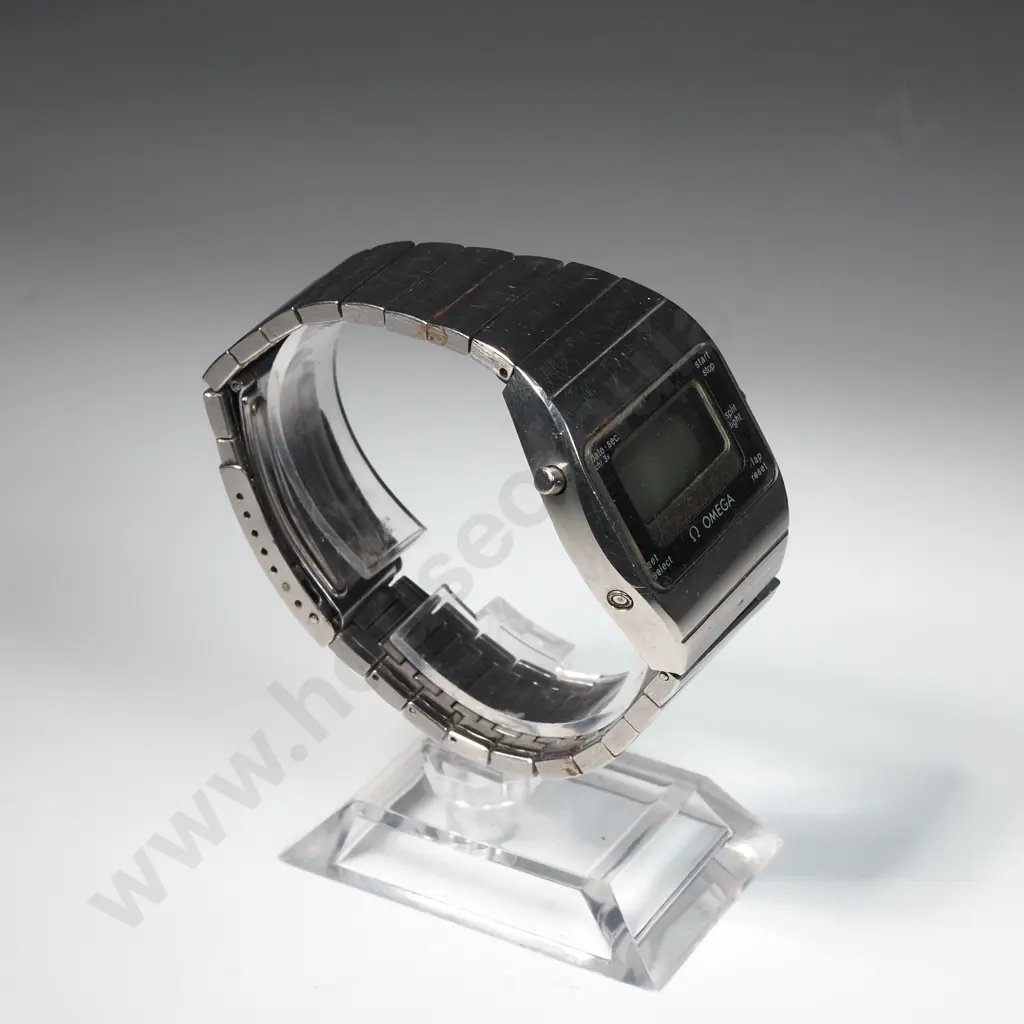 Vintage Gents Omega Digital Wristwatch A/F Image 1++