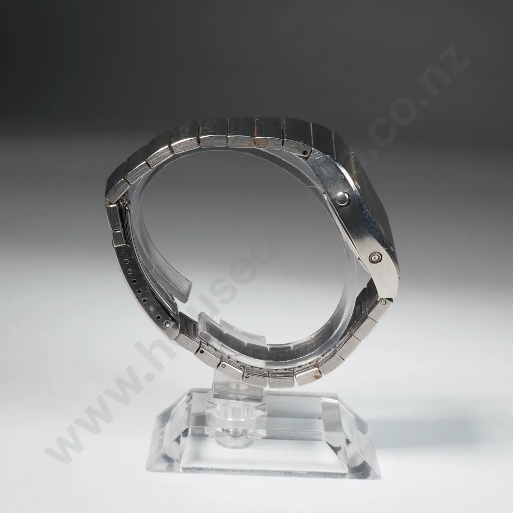 Vintage Gents Omega Digital Wristwatch A/F Image 1++