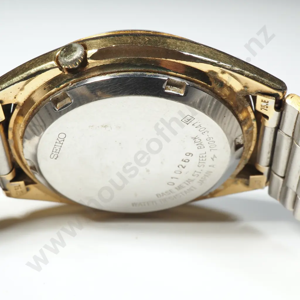 Seiko 5 Automatic Wristwatch Image 1++