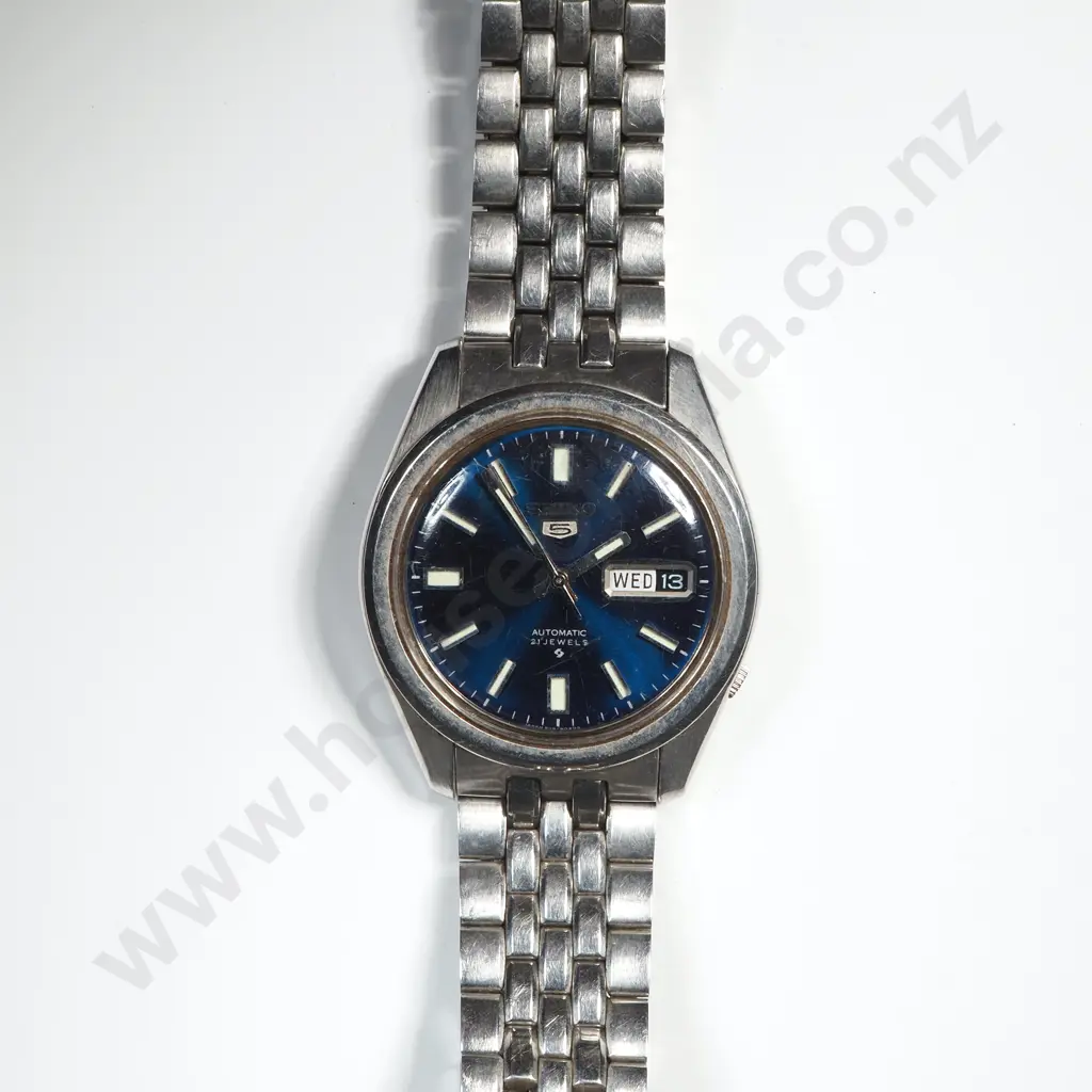 Seiko 5 Automatic Wristwatch Image 1++