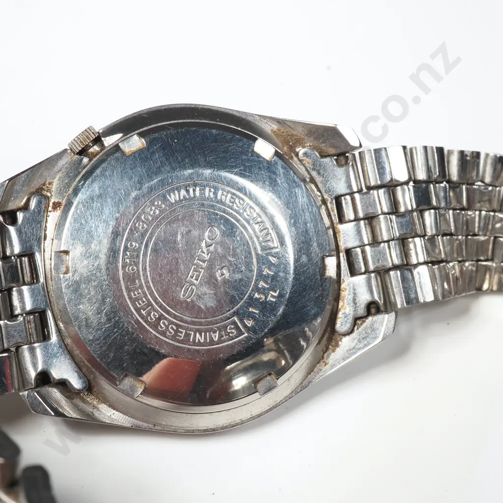 Seiko 5 Automatic Wristwatch Image 1++