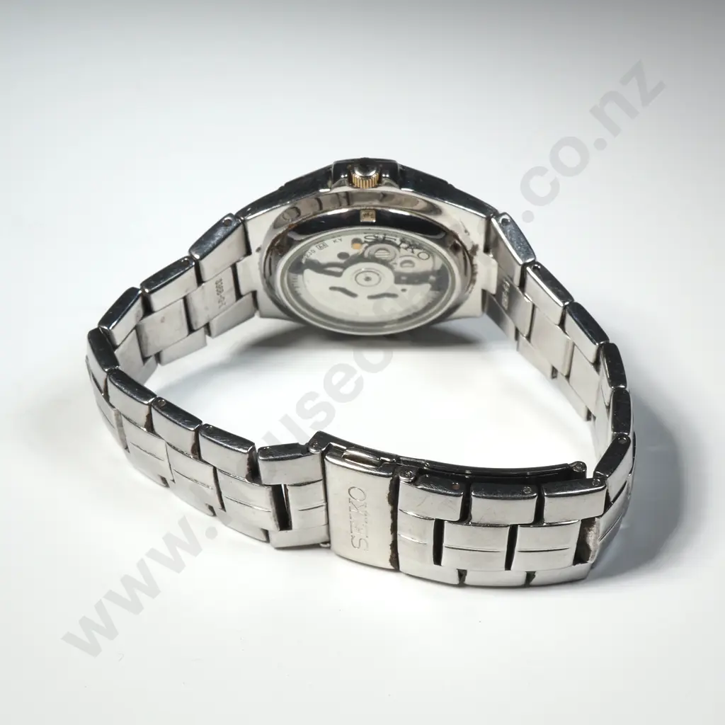 Seiko 5 Automatic Wristwatch Image 1++