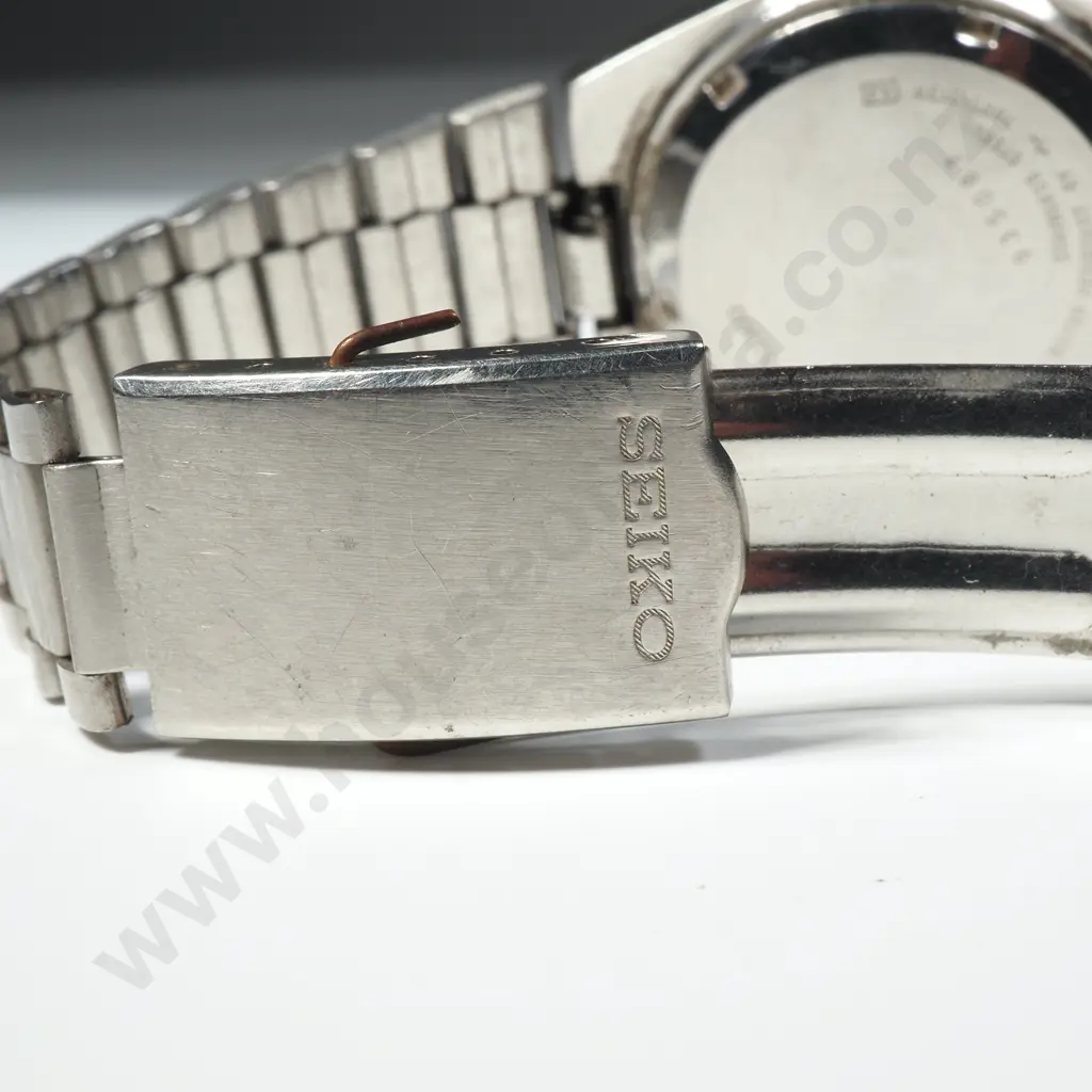 Seiko 5 Automatic Wristwatch Image 1++