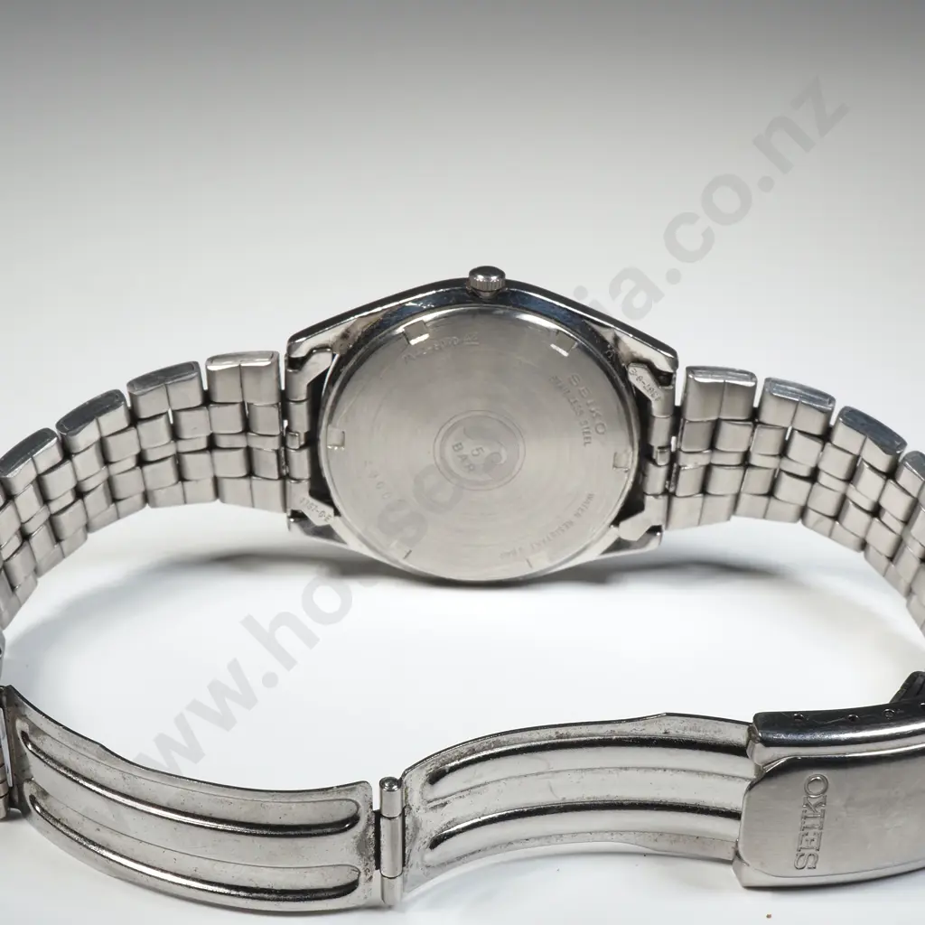 Seiko Quartz Wristwatch Image 1++