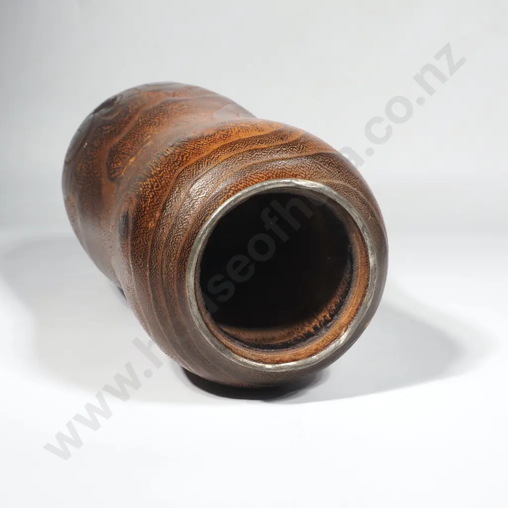 Vintage Japanese Kiri Wood Ikebana Vase w Bird and Leaf Decoration Image 1++