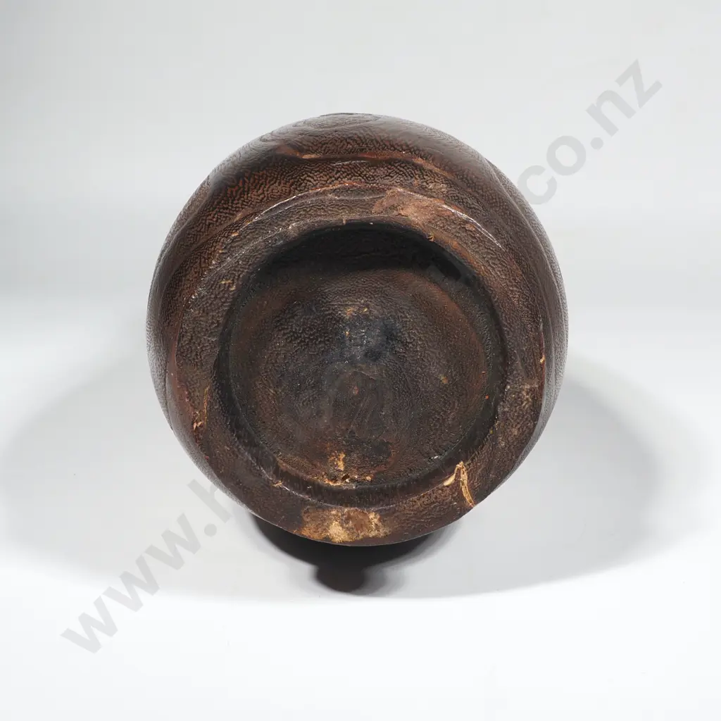 Vintage Japanese Kiri Wood Ikebana Vase w Bird and Leaf Decoration Image 1++
