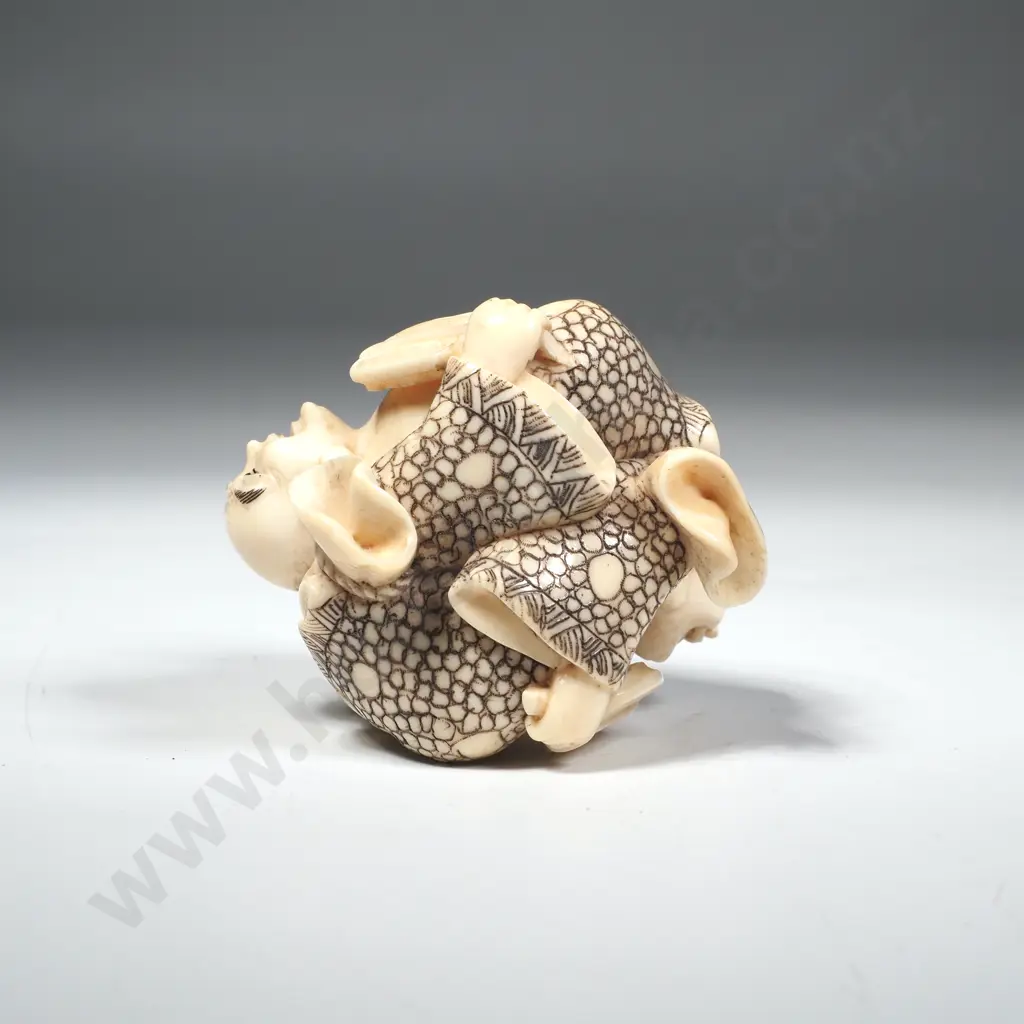 Japanese Carved Ivory Netsuke - Two Entwined Laughing Buddha ( Hotei) Image 1++