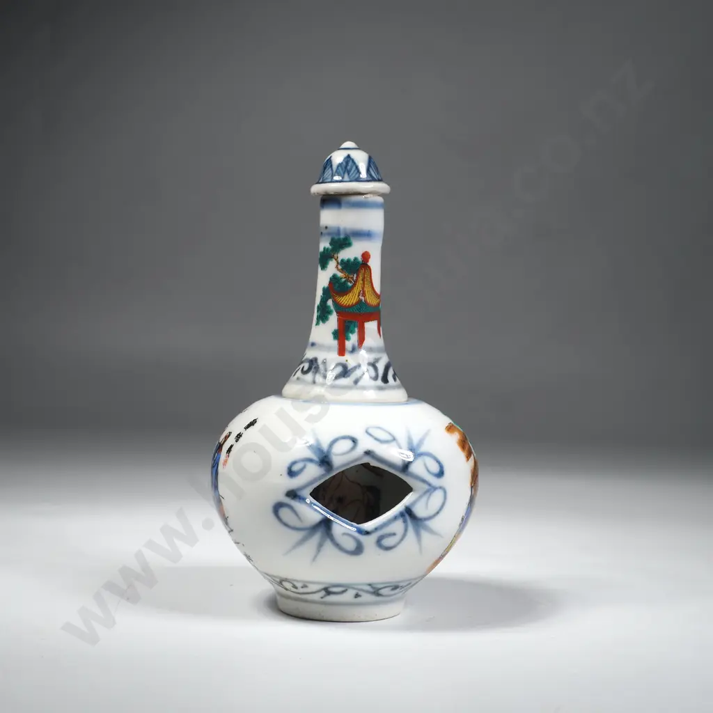 Unusual Chinese Snuff Bottle w an Aperture & Turning Mechanism to Reveal an Erotic Scene Image 1++