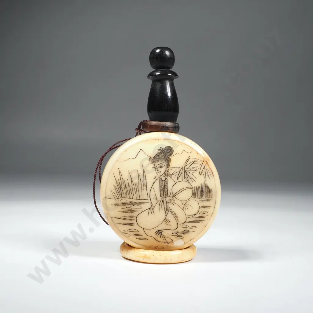 Vintage Chinese Bone & Horn  Snuff Bottle w Female Figure in a Landscape Image 1++