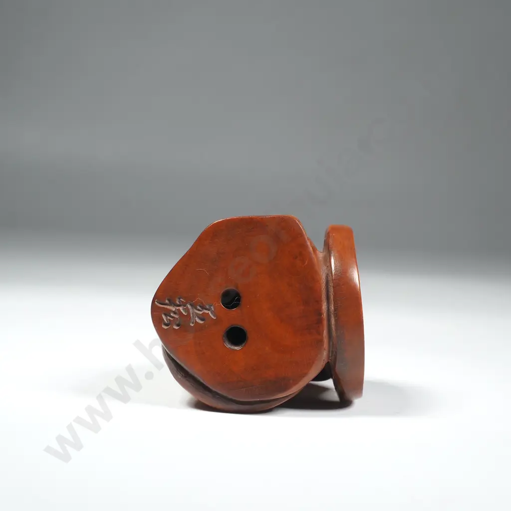 Hand Carved Boxwood Netsuke Figure of a Mouse, Signed to Base Image 1++