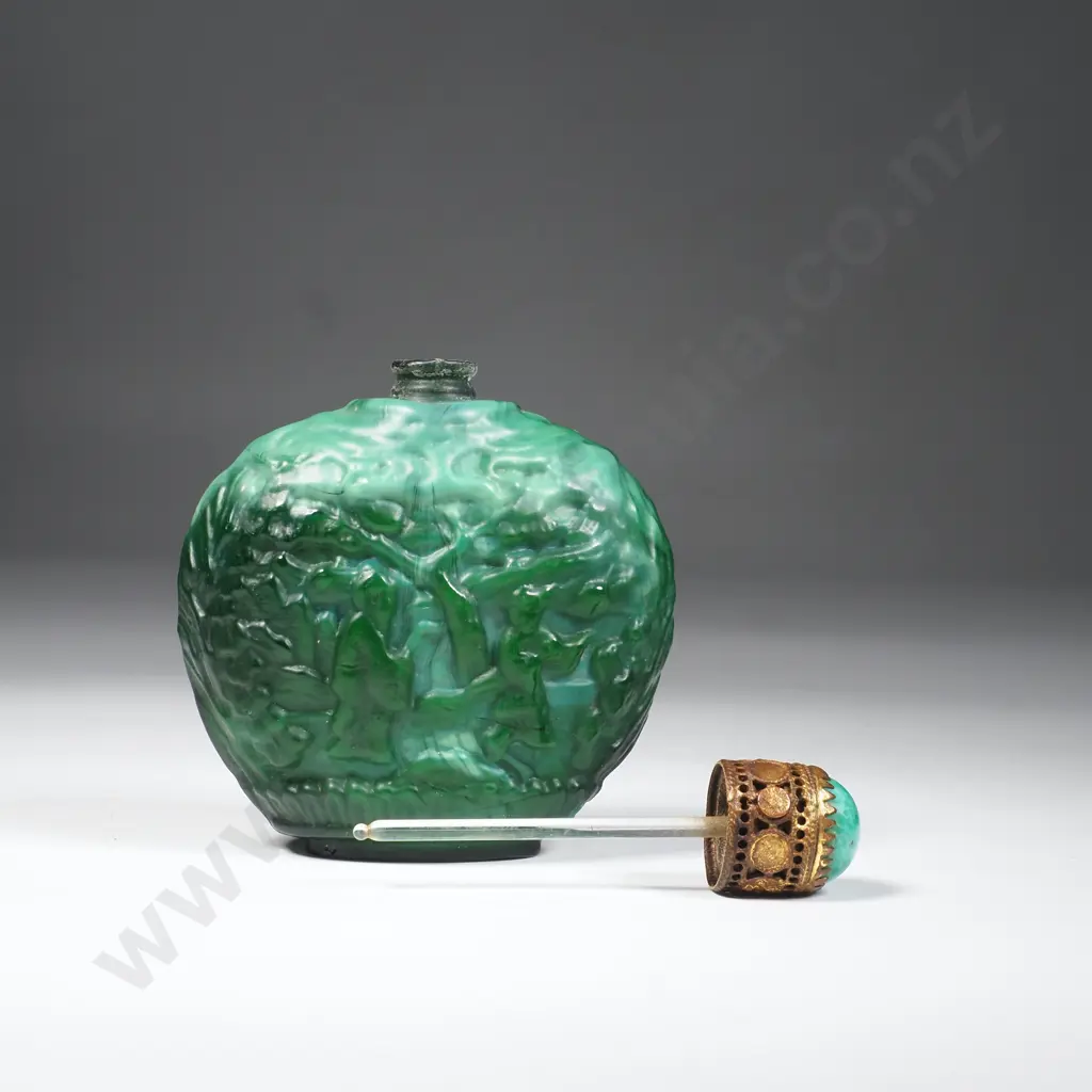 Vintage 1900's Chinese Carved Malachite Musician Snuff Bottle w Ornate Stopper Image 1++