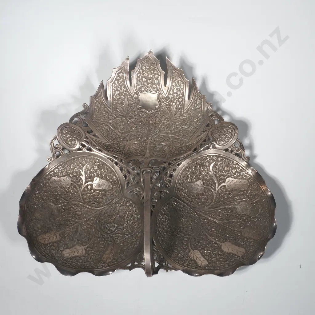 Indian 80% Silver Kashmir Chinar Three Lobed Dish Image 1++