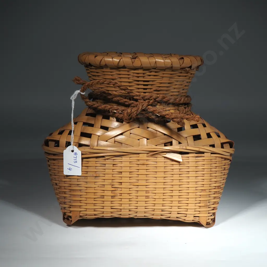 Japanese Woven Basket. Possibly For Ikebana.  Image 1++