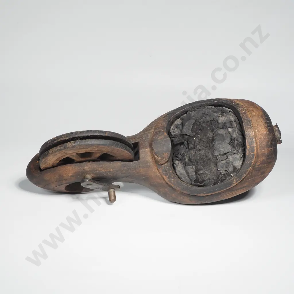 Antique Japanese Carpenters Tool Sumitsubo (Ink Pot)   Image 1++