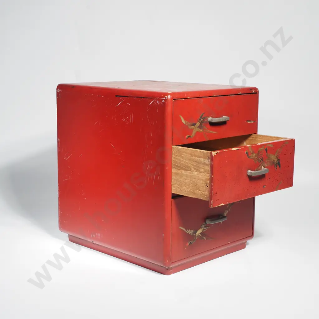 Vintage Japanese Red Lacquer Kodansu (Personal Chest) or Haribako (Sewing Box), Probably Dating from the Early 1900s Image 1++