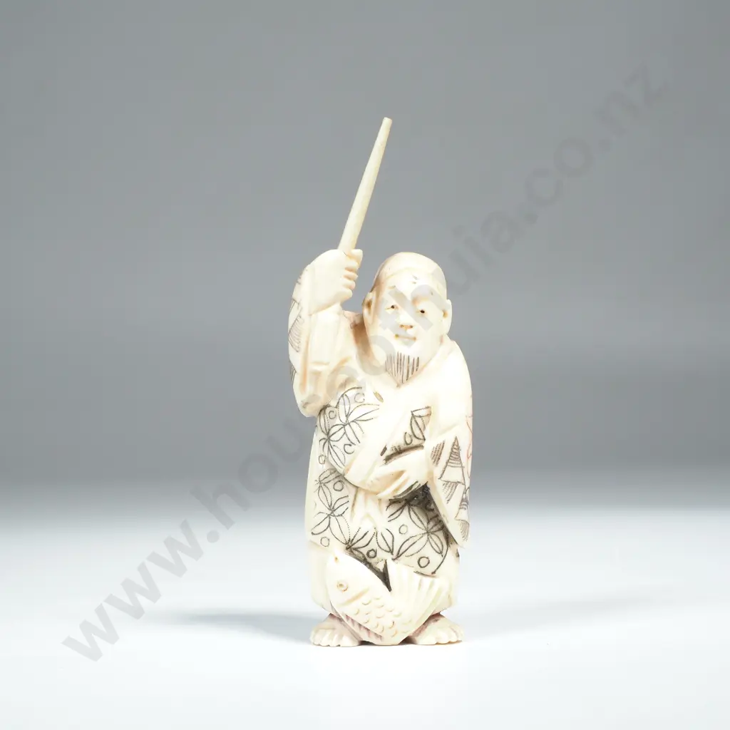 Japanese Carved Ivory Netsuke of a Fisherman Image 1++
