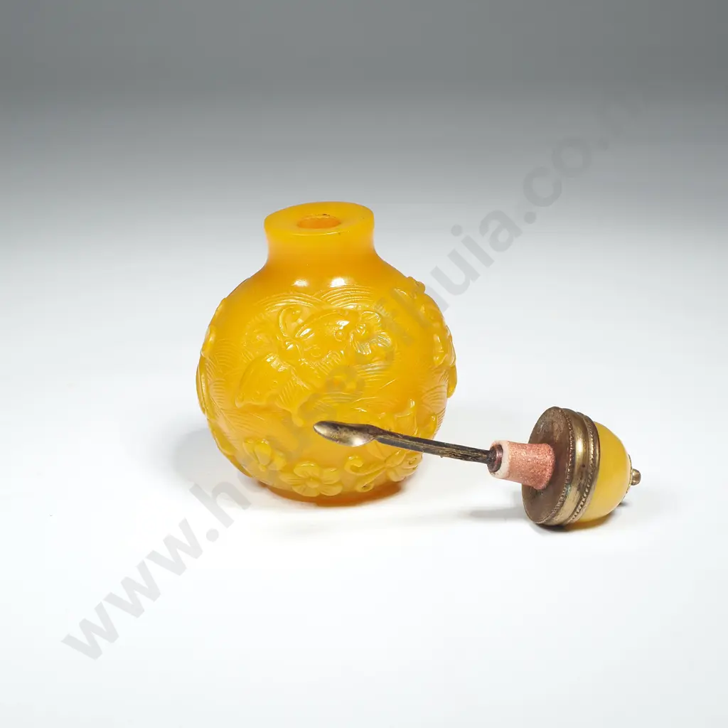 Superb Chinese Yellow Peking Glass Bottle Carved w Butterflies in Flight Image 1++