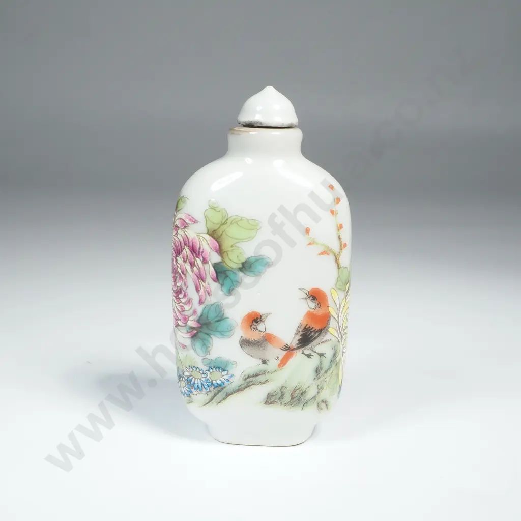Vintage Chinese Famille Rose Enamel Porcelain Snuff Box w Bird & Flower Design Image 1++