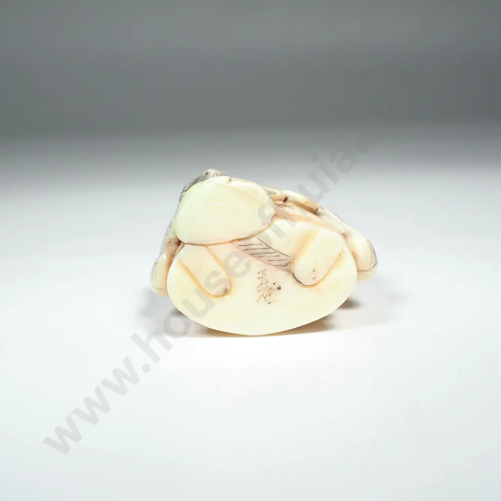 Vintage Ivory Netsuke w Swiveling Head Image 1++