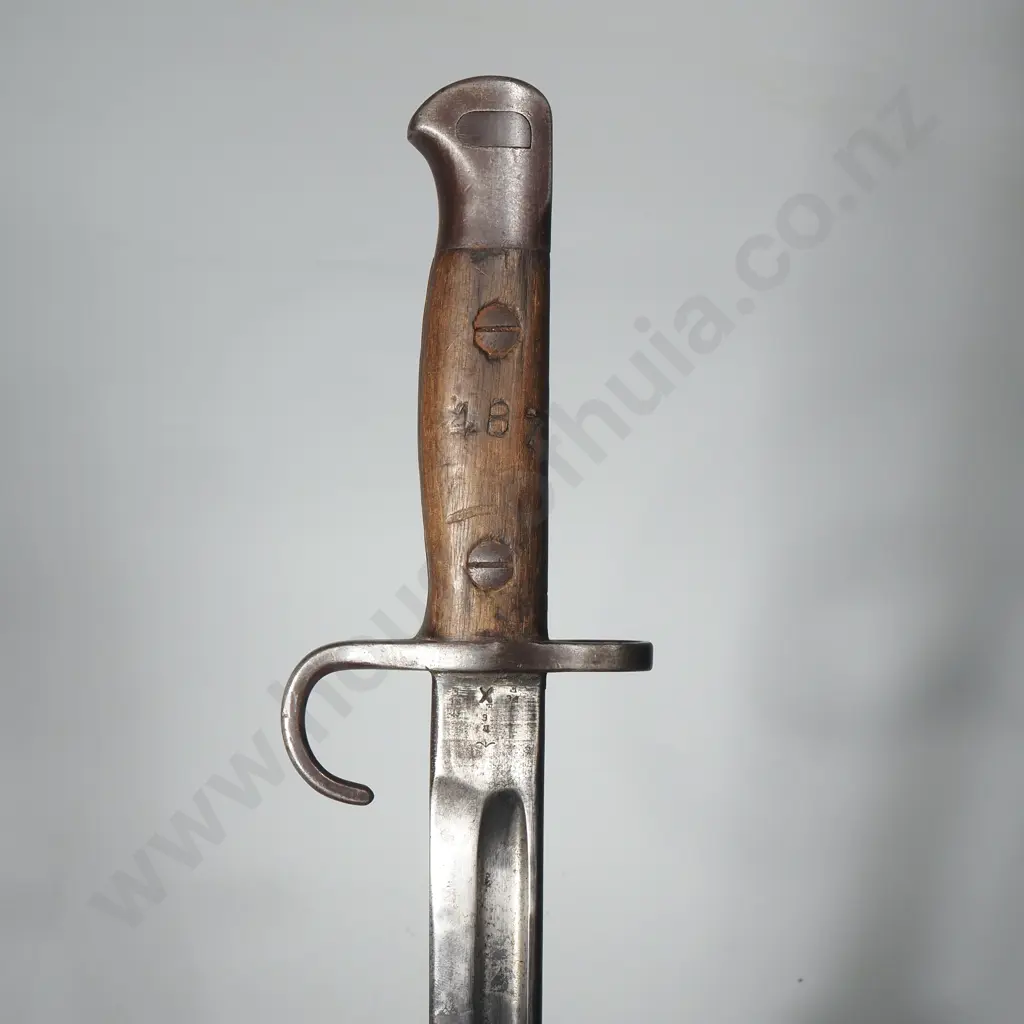 1907 British Hook Quillion Bayonet & Scabbard by Enfield Dated 7 /10 as Issued - Non Original Scabbard Image 1++
