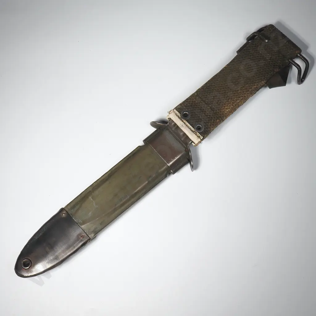 WW2 US Bayonet Scabbed Marked M8A1 Image 1++