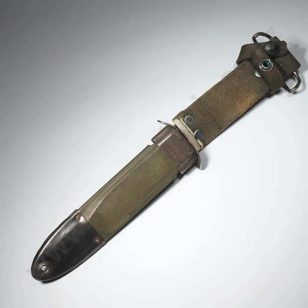 WW2 US Bayonet Scabbed Marked M8A1 Image 1++