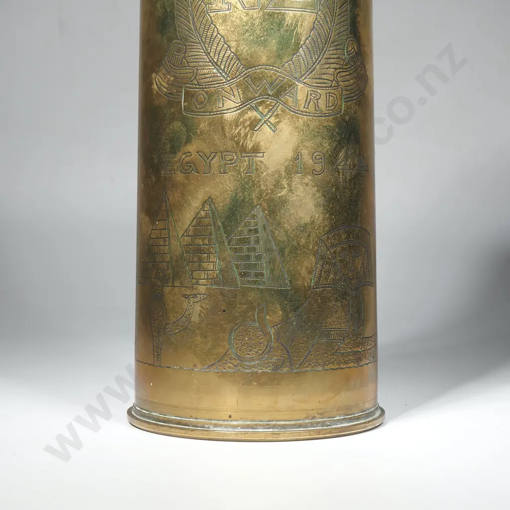 1944 Egypt Trench Art 25 Pound Shell Case  Image 1++