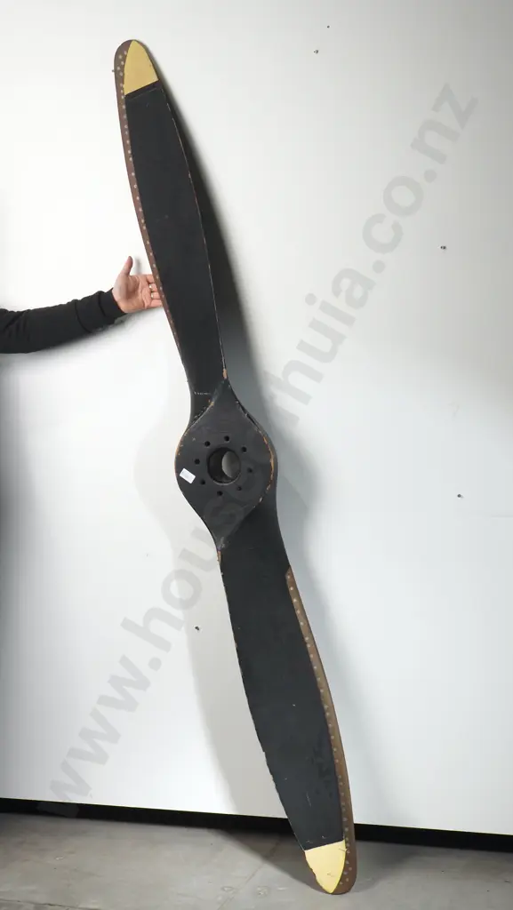 Gypsy Major  Propellor Serial No NZ 367 Image 1++