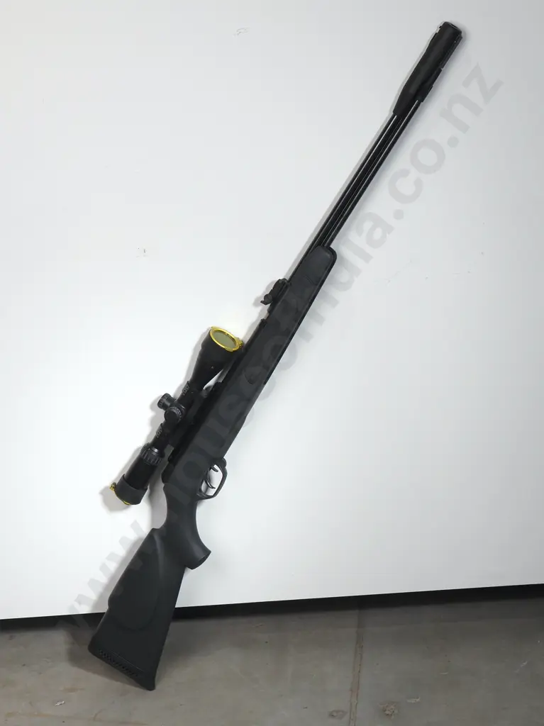 Point .177 Caliber Gamo Air Rifle - Model CFC w Telescopic Sight & Padded Bag Image 1++