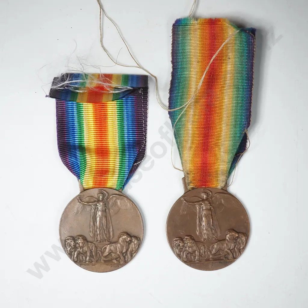 Two WW1 Italy Victory Medals Image 1++