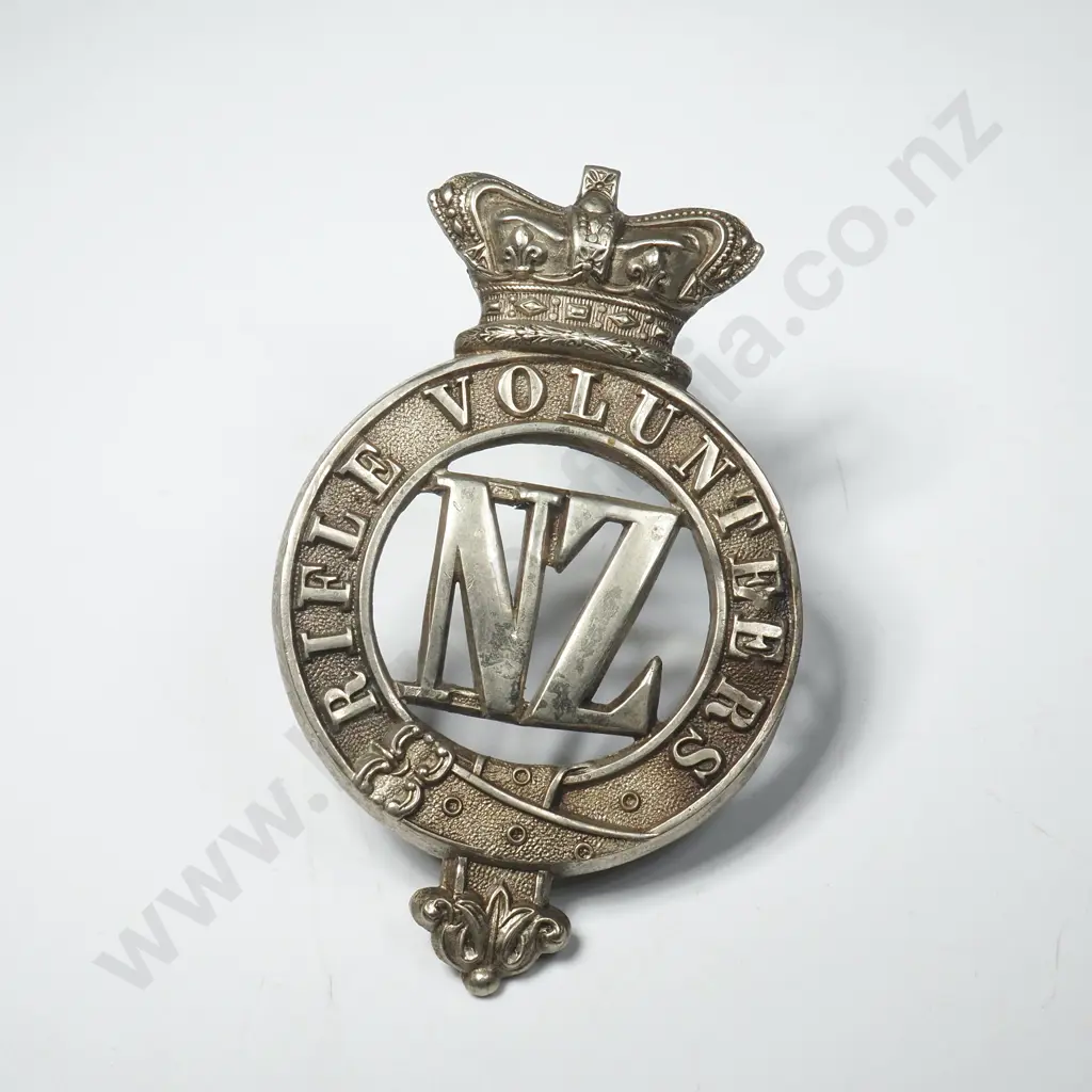 NZ Rifle Volunteers Helmet Plate, Voided, QVC, WM. Image 1++