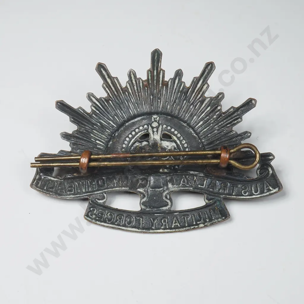 WW1 Australian Cap Badge Image 1++