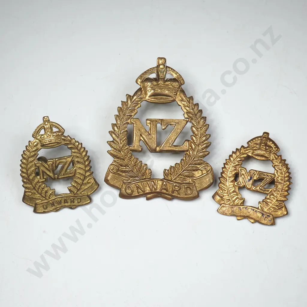 New Zealand Onward Cap & Collar Badges  Image 1++