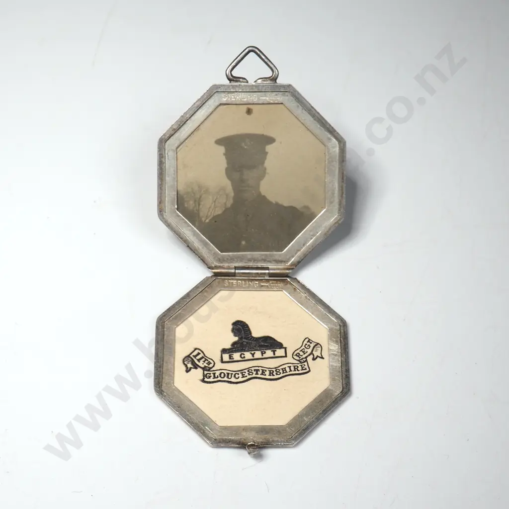 WW1 Sterling Silver Locket w Photo of a Soldier from the 11th Gloucestershire Regiment Image 1++