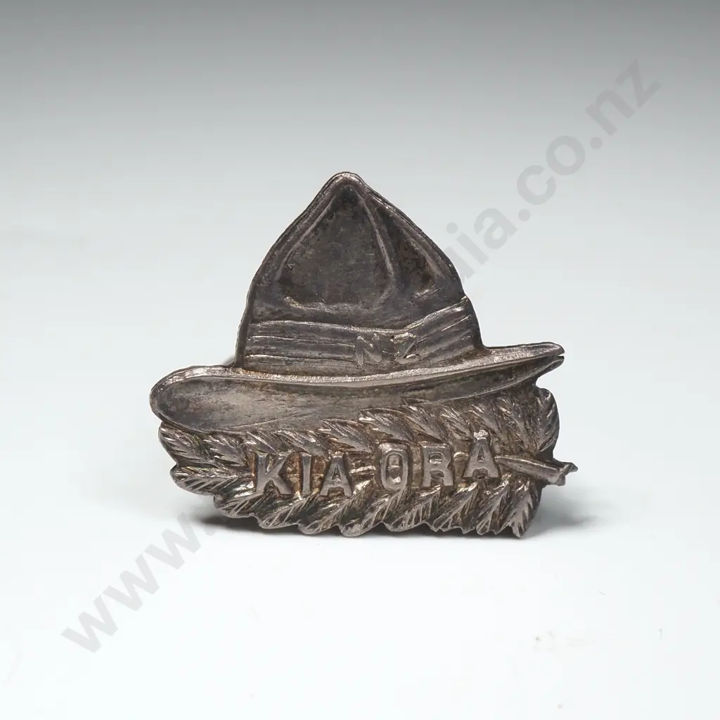 Sterling Silver Kia Ora NZ Sweetheart Badge. Image 1++
