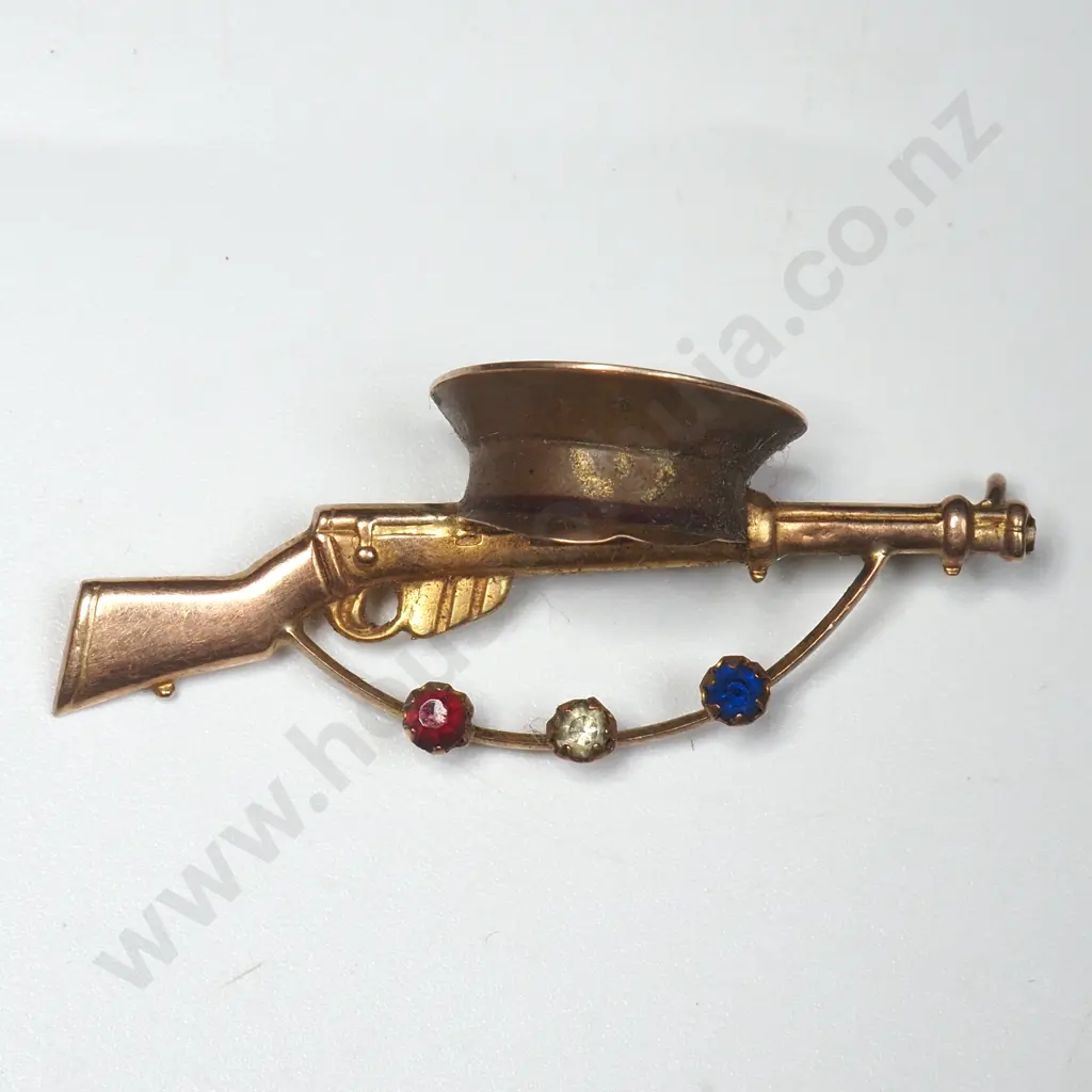 WWI 9ct Gold Rifle Sweetheart Badge w Gems - No Bayonet. Image 1++