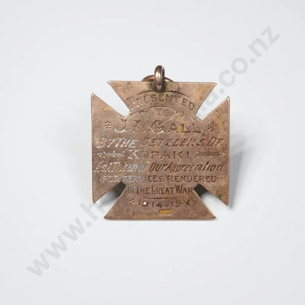 WW1 New Zealand 9ct Gold Return Fob Medal to J A Gall by the Settles of Kopaki Image 1++
