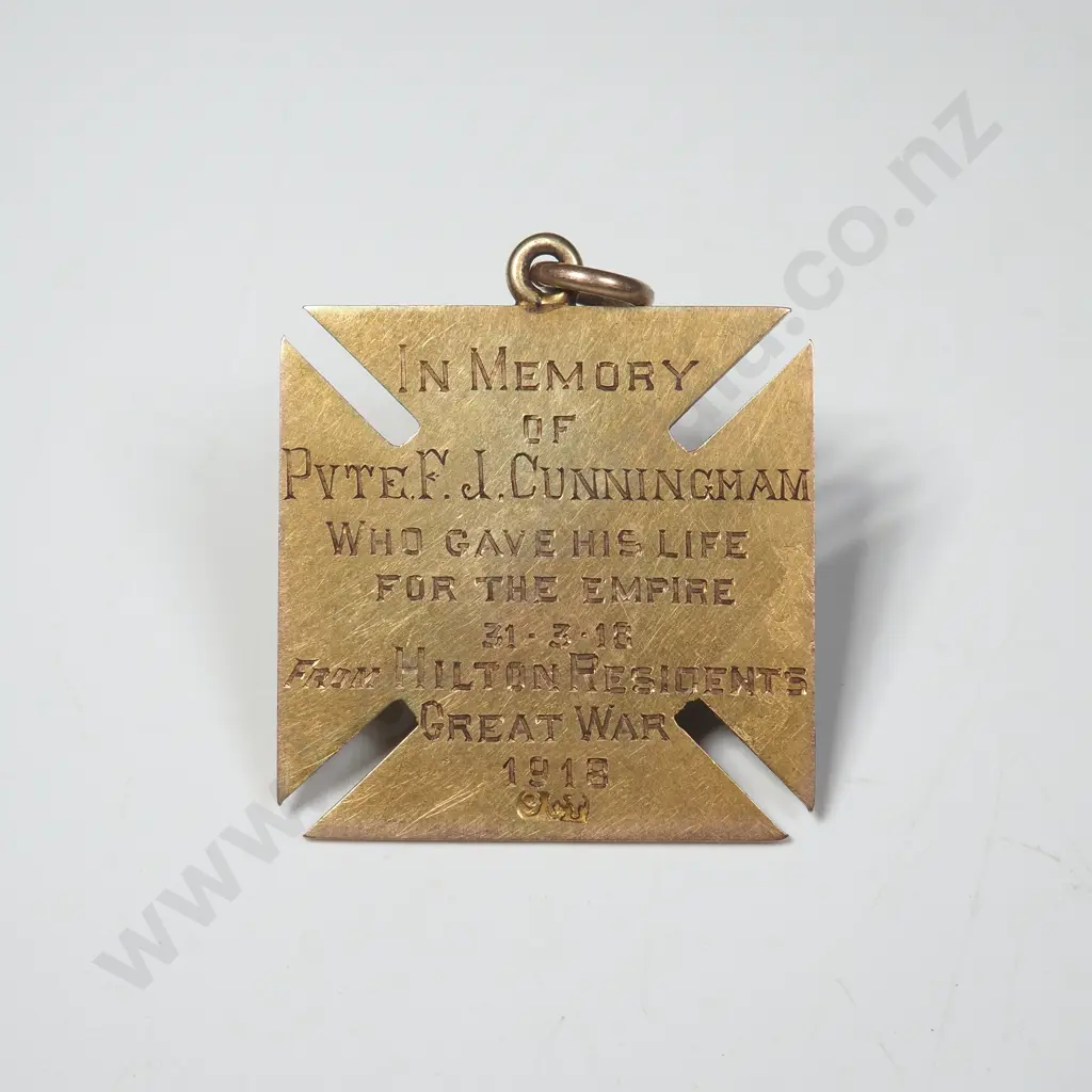 WW1 New Zealand Token of Honour to Private F j Cunningham from Hilton Residants Image 1++