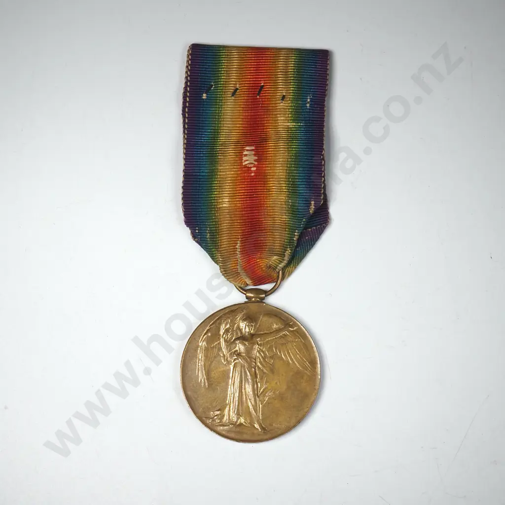 Victory Medal to 15671 GNR G Arthurs  2DAC AIF  Image 1++
