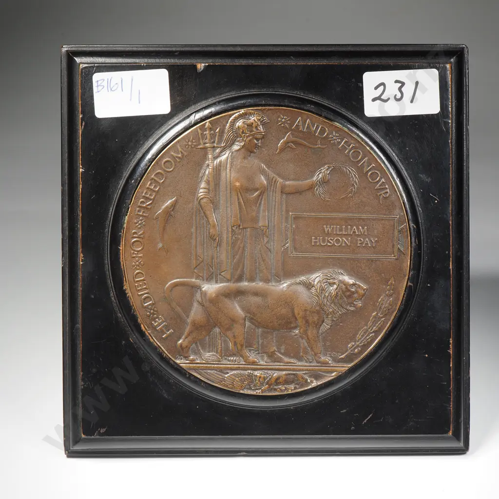 Death Plaque in Wooden Frame to 9/1717 William Huson Pay NZEF w Letter from King Image 1++