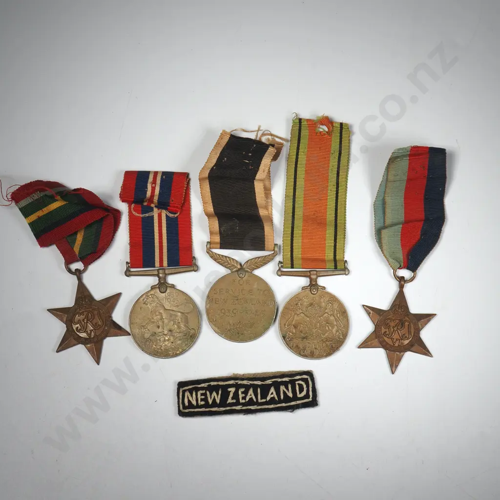 5 X WWII Medals And Stars Plus NZ Cloth Patch ( Dirty ). Image 1++