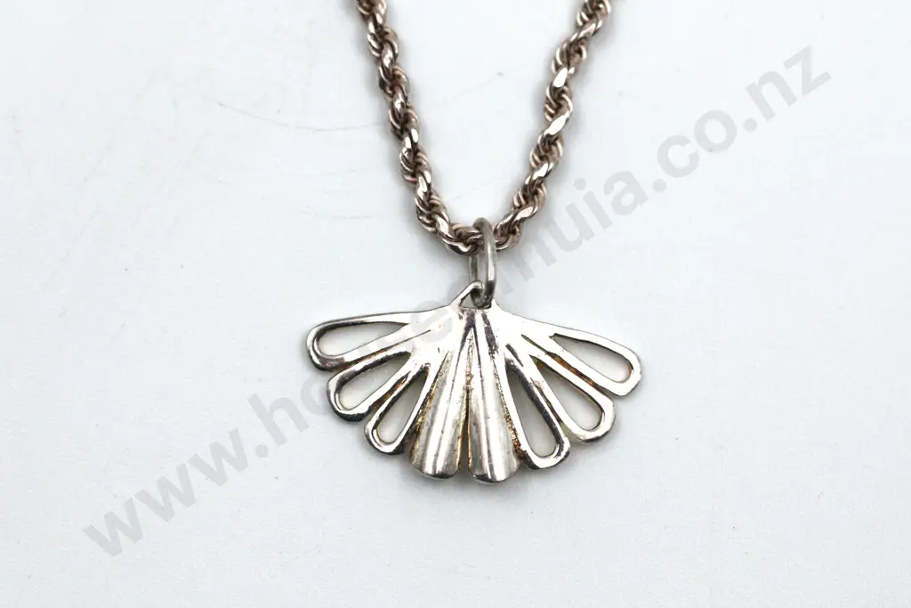 Sterling Silver Rope Chain & Fan Pendant "Fanfare" Image 1++