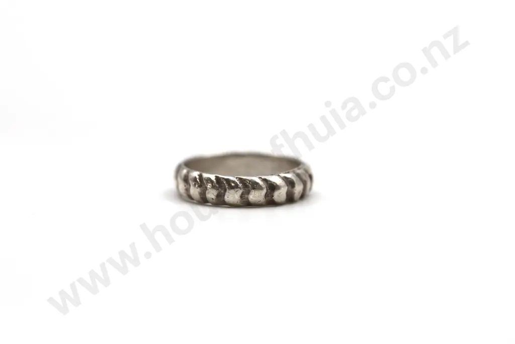Sterling Silver Detailed Band Ring Image 1++