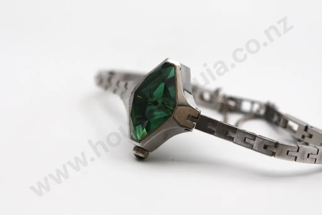 Seiko Green Crystal Watch "Lady in green" Image 1++