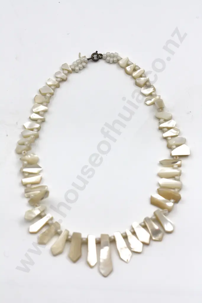 Graduated Collar Mother of Pearl Necklace "Smothered in love" Image 1++