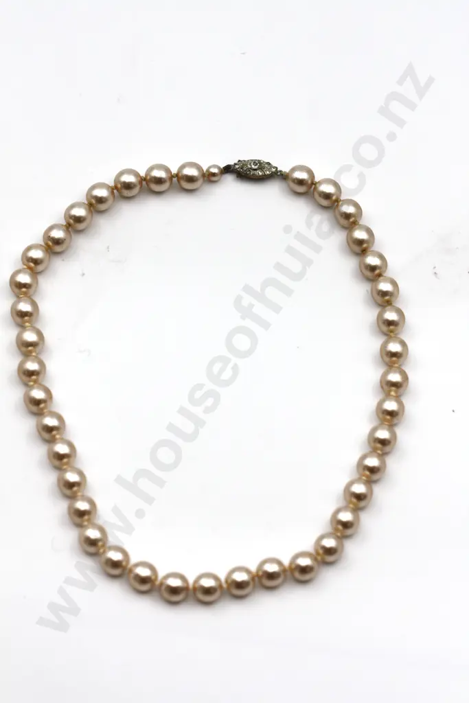 String of Pink Hue Faux Pearls "Pinky place" Image 1++