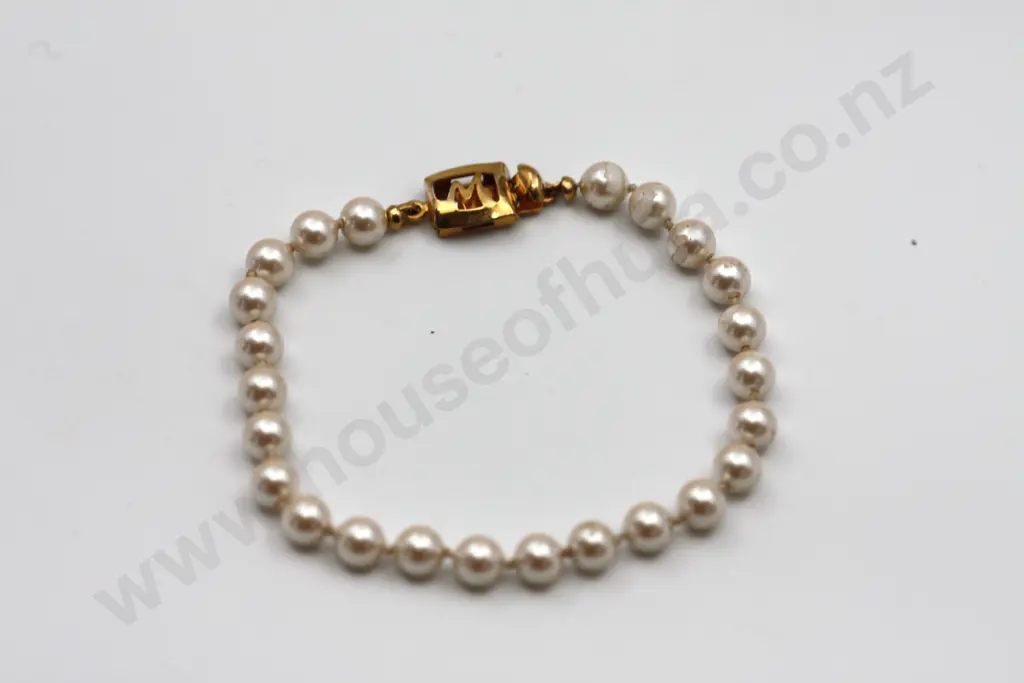 Stylish M Clasp Faux Pearl Bracelet "Faux Fun" Image 1++