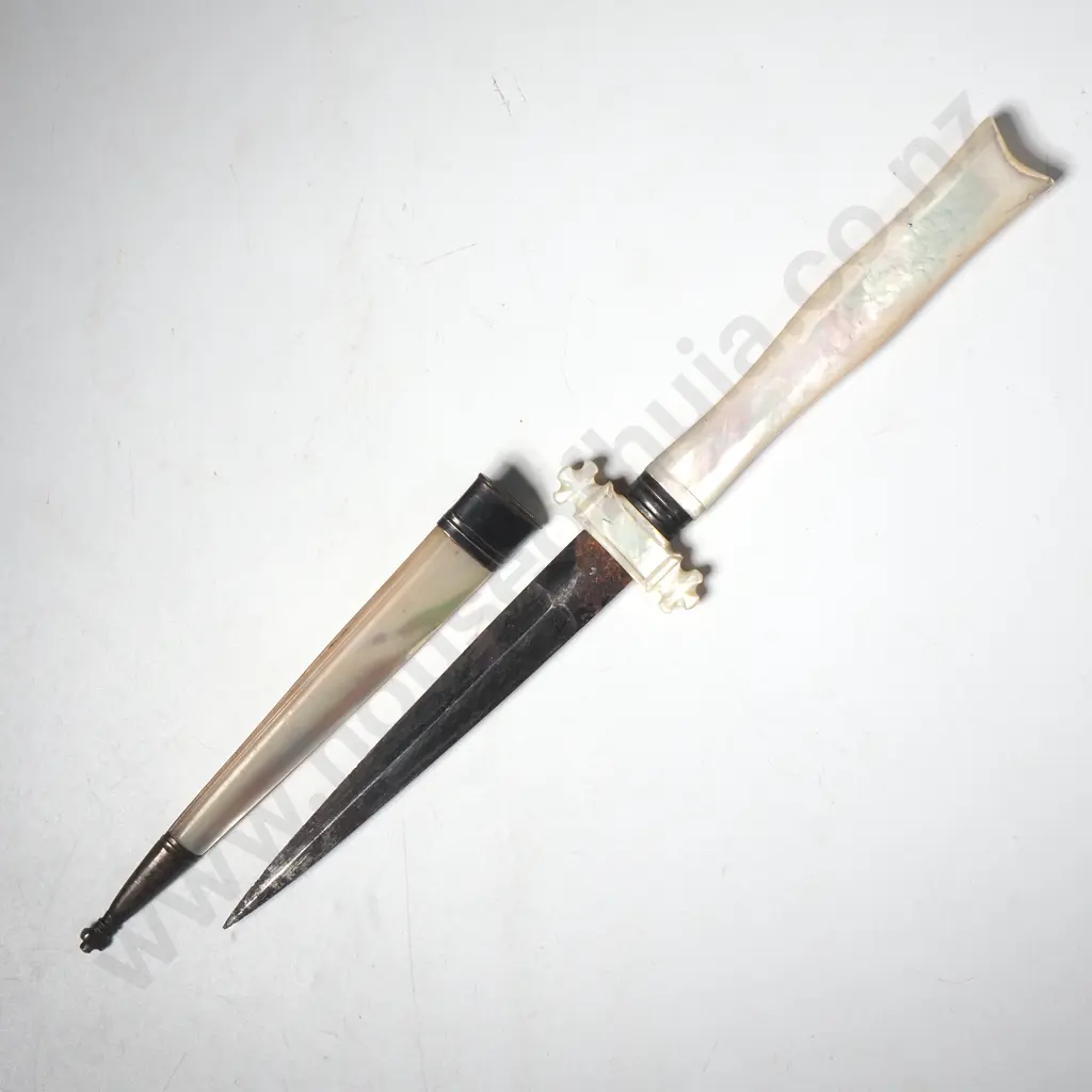 Ladies Mother of Pearl  & Silver Italian Purse Dagger Image 1++