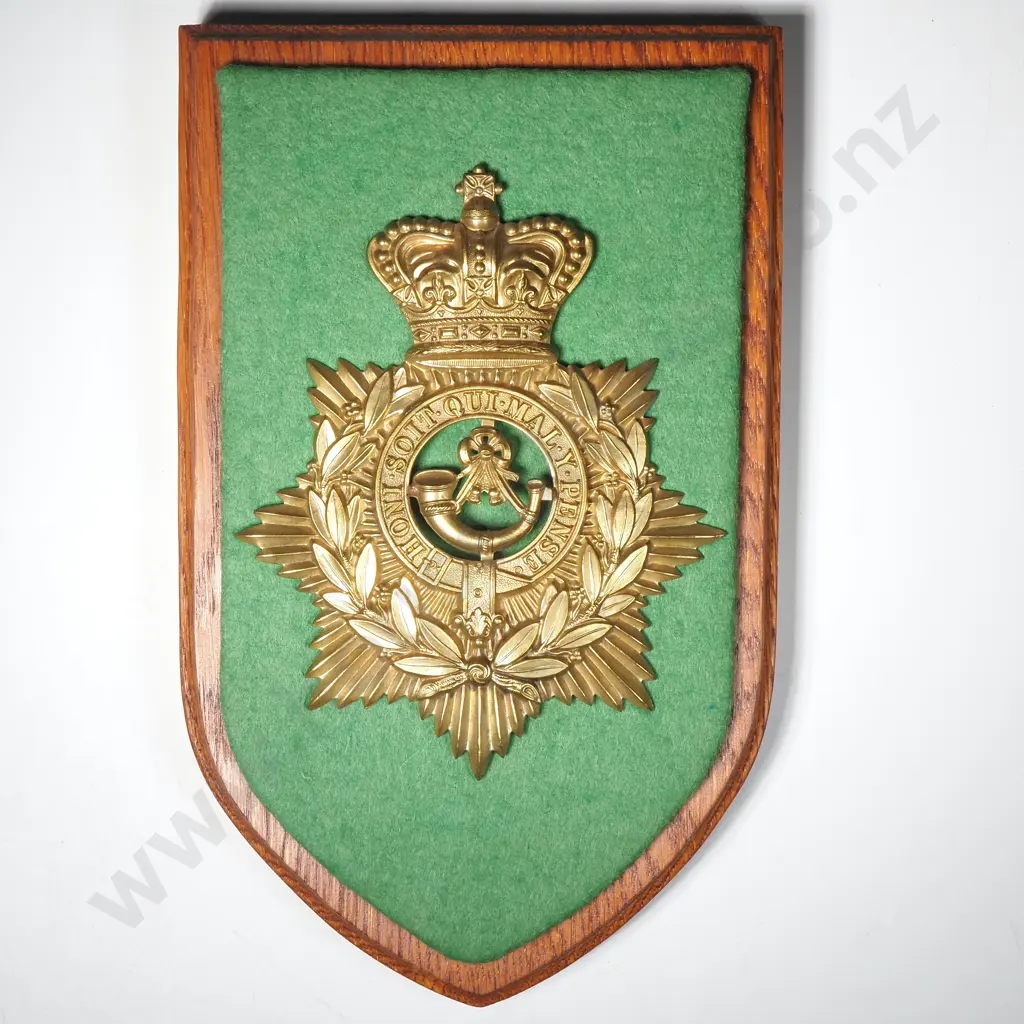 NZ Volunteer Helmut Plate on Oak Shield Image 1++