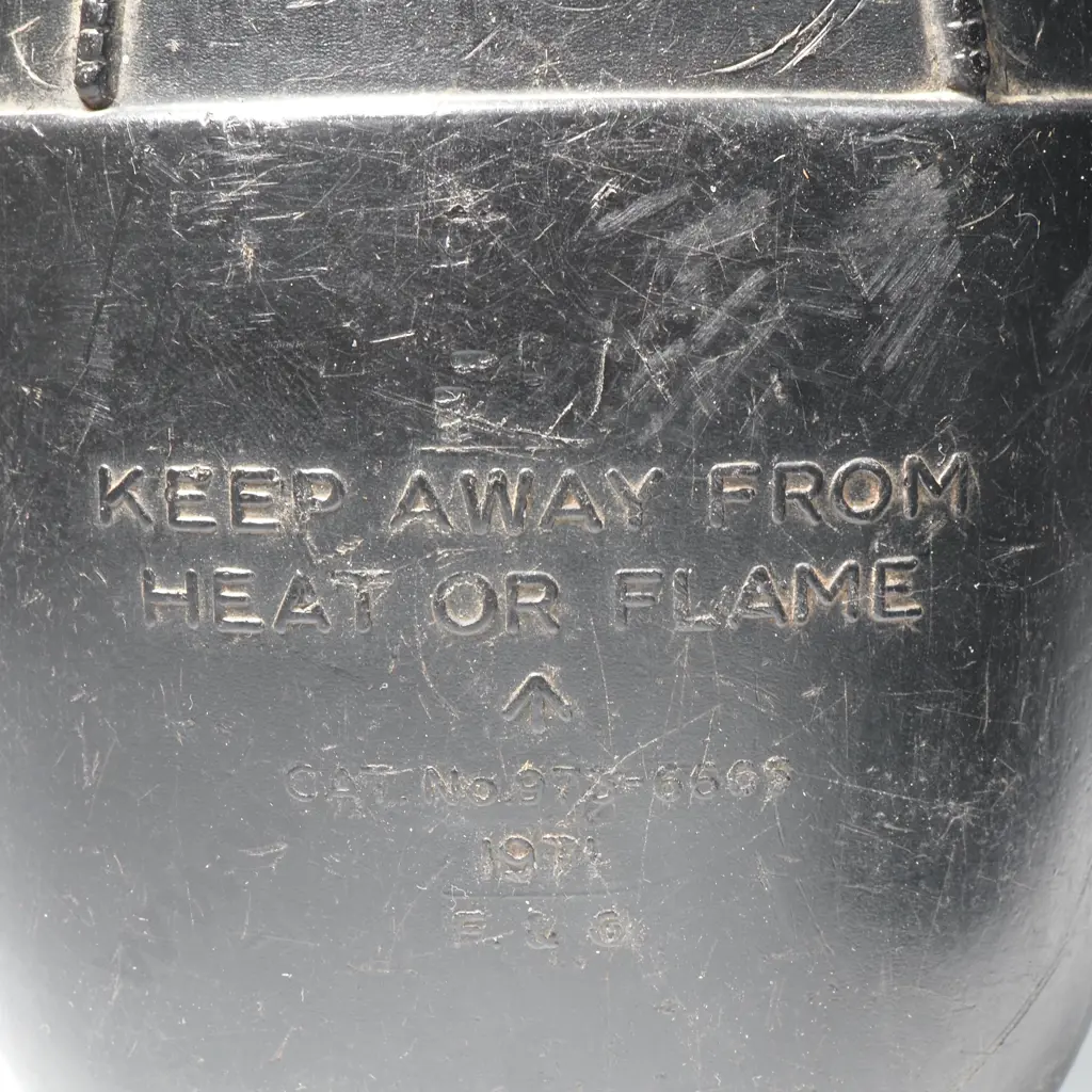 1971 Dated Osprey Waterbottle & 1982 Dated Cup Image 1++